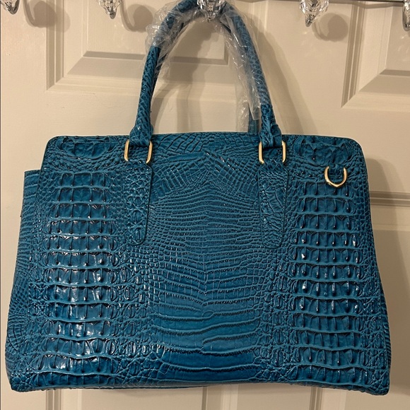 NWT Elegant Teal Blue Faux Crocodile-Embossed Women's Handbag - Picture 3 of 5